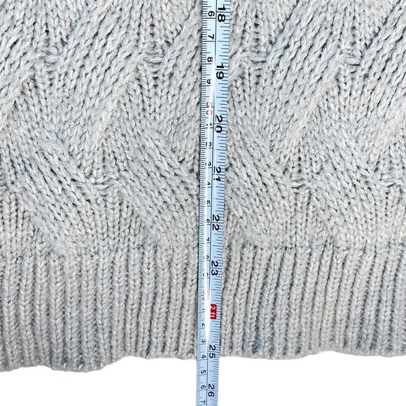 A New Day Women's‎ Small Sweater Crew Neck Gray White Pullover Ultra Soft Knit - Picture 7 of 9